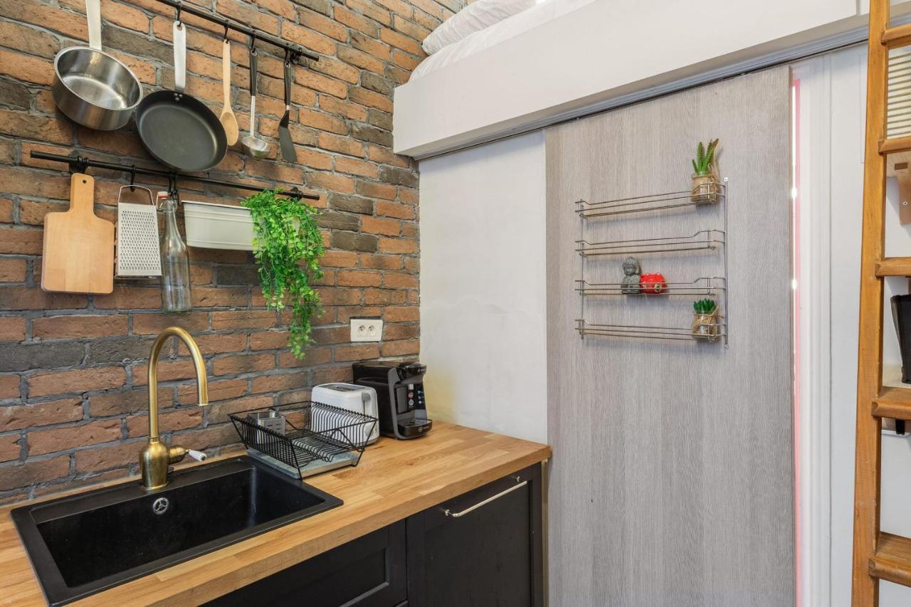 Charming Industrial-Style Studio Just Nearby Montmartre In Paris - Welkeys Apartment Bagian luar foto